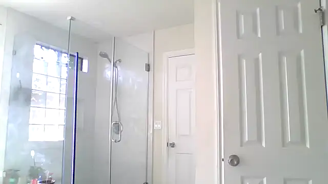 El Gizmo online show from April 19, 4:28 pm