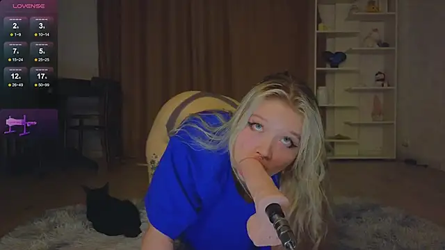 Snapshot of May_aster chatting on September 23, 8:23 pm May aster online show from September 23, 8:23 pm
