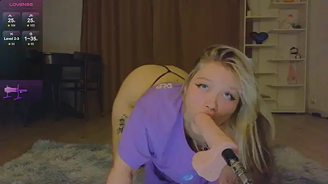 Snapshot of May_aster chatting on September 27, 8:03 pm May aster online show from September 27, 8:03 pm