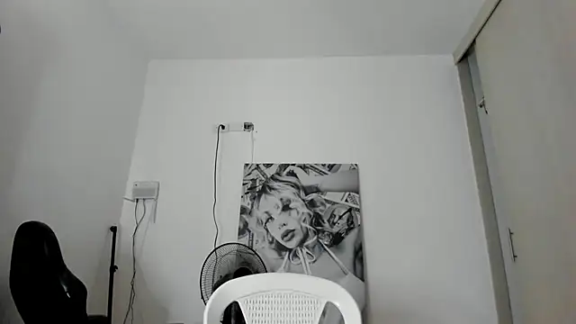 Snapshot of _juliana_star_ chatting on February 12, 8:48 pm juliana star online show from February 12, 8:48 pm