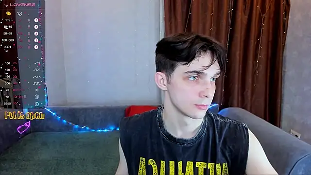 Aaron Boom online show from February 20, 4:29 pm