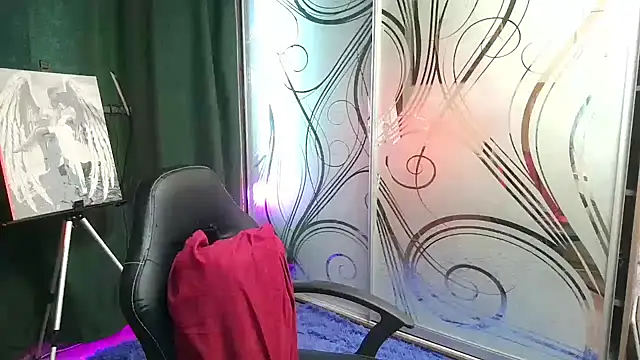JuliaMorganss online show from May 17, 6:55 am