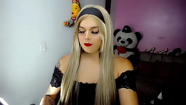 Snapshot of SweetKim21 chatting on January 20, 8:30 am SweetKim21 online show from January 20, 8:30 am