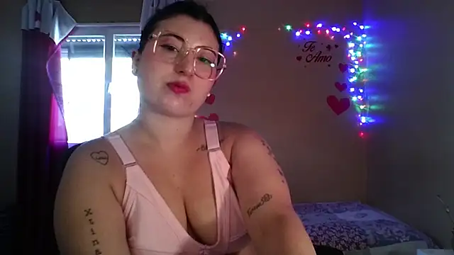 imsohornydacom online show from February 10, 6:01 pm