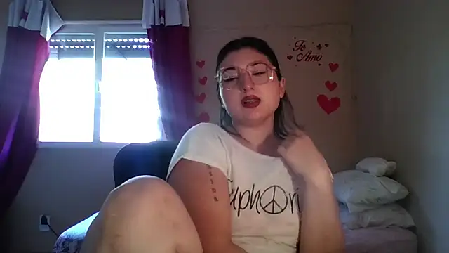 imsohornydacom online show from February 24, 5:55 pm