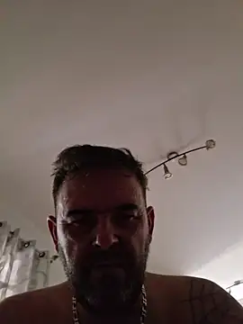 Snapshot of pachapeter chatting on April 9, 10:42 am pachapeter online show from April 9, 10:42 am