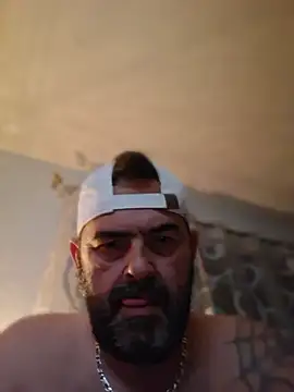 Snapshot of pachapeter chatting on April 30, 8:57 pm pachapeter online show from April 30, 8:57 pm