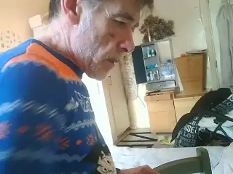 Snapshot of DaddyQuimHot chatting on February 6, 4:03 pm DaddyQuimHot online show from February 6, 4:03 pm