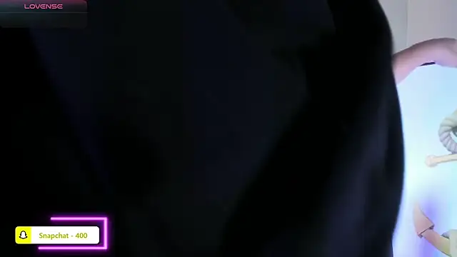 Umarani  online show from April 17, 6:44 pm