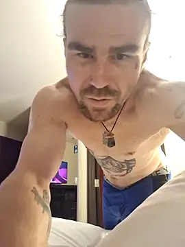 Snapshot of 19bambam87 chatting on March 14, 2:39 am 19bambam87 online show from March 14, 2:39 am