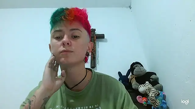 tomboyblue online show from February 14, 4:15 am