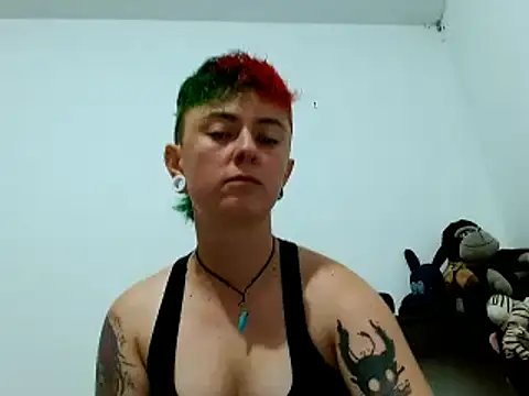 tomboyblue online show from March 20, 7:25 pm