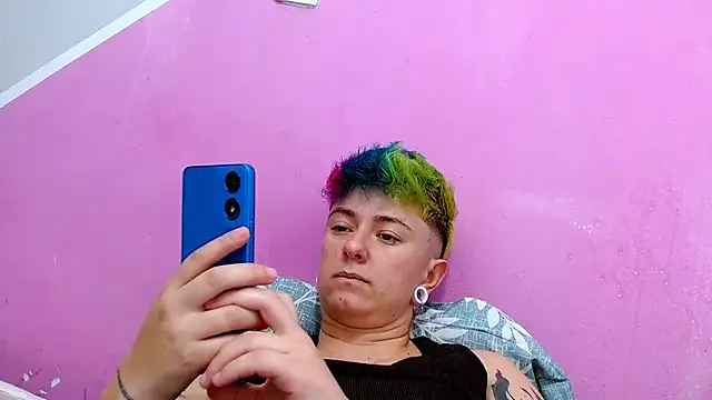 tomboyblue online show from October 3, 12:07 am