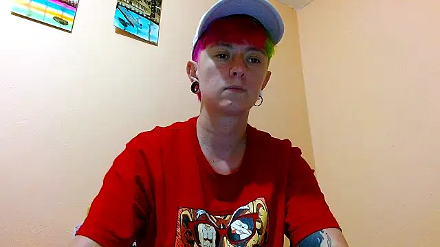 Snapshot of tomboyblue chatting on July 22, 4:26 am tomboyblue online show from July 22, 4:26 am