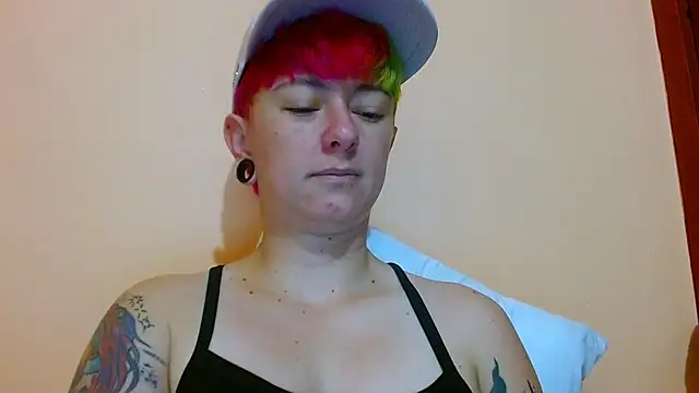 Snapshot of tomboyblue chatting on July 27, 3:30 pm tomboyblue online show from July 27, 3:30 pm