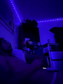 Snapshot of penniwise chatting on November 21, 12:21 am penniwise online show from November 21, 12:21 am