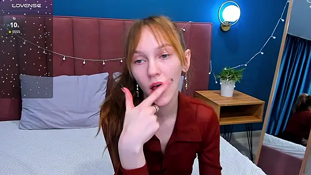 VanillaKelly online show from February 5, 3:55 am