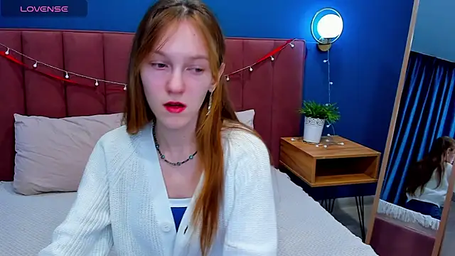 VanillaKelly online show from February 12, 12:16 am