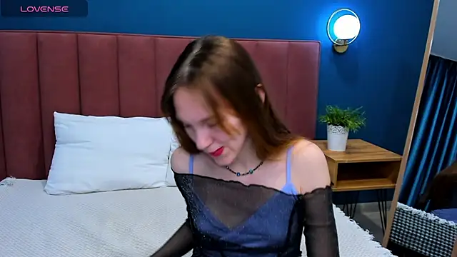 VanillaKelly online show from February 28, 1:15 am