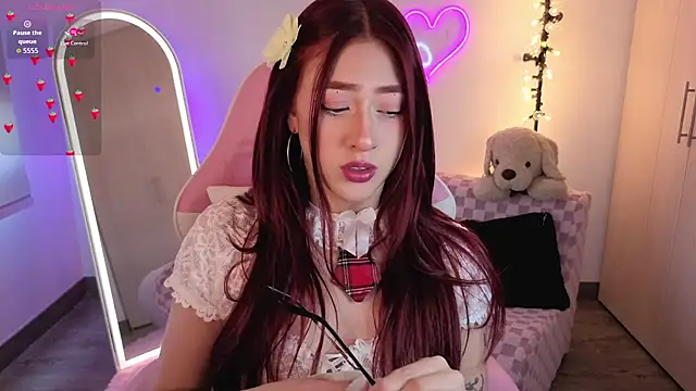 Snapshot of violet_ch chatting on February 12, 5:41 pm violet ch online show from February 12, 5:41 pm