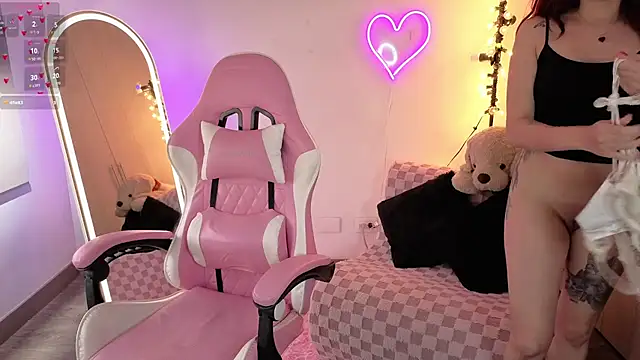 Snapshot of violet_ch chatting on February 13, 6:26 pm violet ch online show from February 13, 6:26 pm