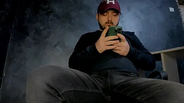 Snapshot of Master_Mark_Wayne chatting on February 21, 9:27 pm Master Mark Wayne online show from February 21, 9:27 pm