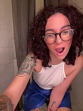 Strawberry queen91 online show from February 13, 6:15 pm