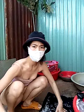 Lyly sexy2k online show from March 2, 6:37 am