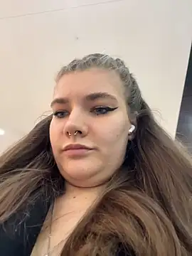 Holy Tereza online show from April 28, 3:39 pm