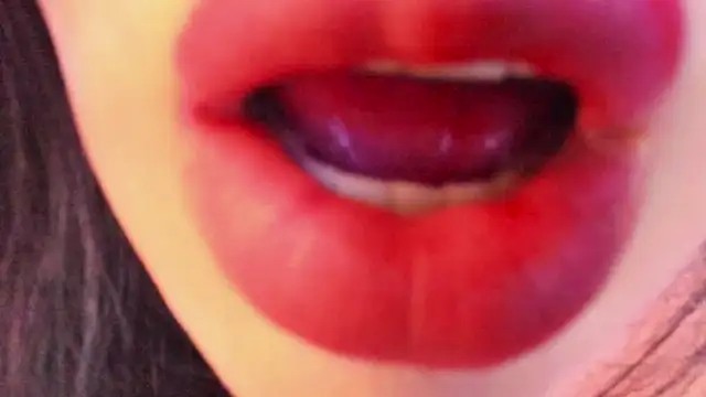 Snapshot of charlottemeyerr chatting on February 11, 11:22 pm charlottemeyerr online show from February 11, 11:22 pm