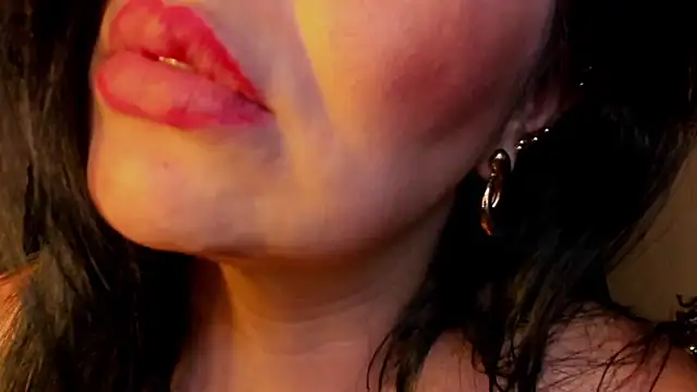 Snapshot of charlottemeyerr chatting on February 21, 4:59 pm charlottemeyerr online show from February 21, 4:59 pm