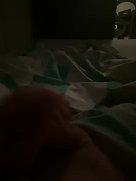 Snapshot of Abspritzerboy21 chatting on December 24, 3:27 am Abspritzerboy21 online show from December 24, 3:27 am