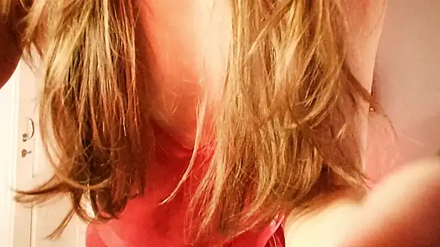 Snapshot of Melisa_cream chatting on May 27, 2:08 am Melisa cream online show from May 27, 2:08 am
