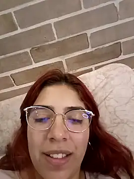 Rousse Collinss online show from December 13, 4:43 am