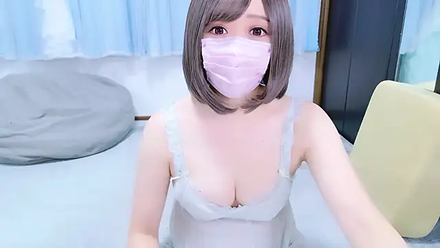 Snapshot of -YU- chatting on December 5, 5:42 pm -YU- online show from December 5, 5:42 pm