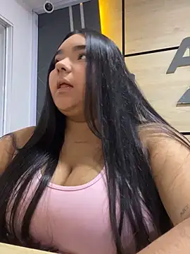 little lissiee online show from February 15, 2:58 pm