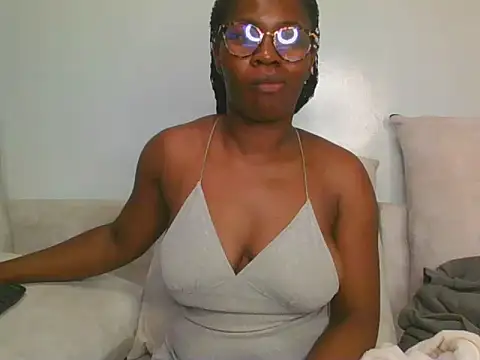 lisaa544 online show from June 30, 5:41 am