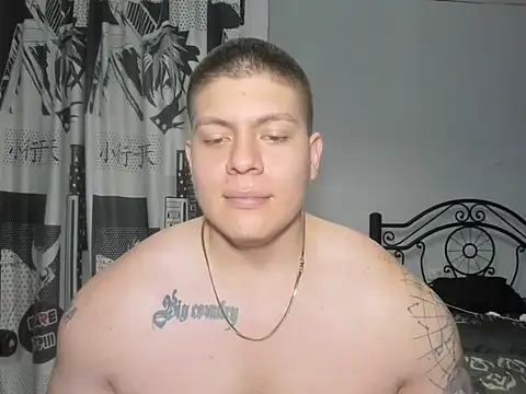 Snapshot of regan_jhonso chatting on November 6, 9:32 am regan jhonso online show from November 6, 9:32 am