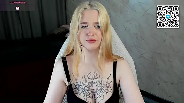 Betany Foks online show from May 29, 1:03 am