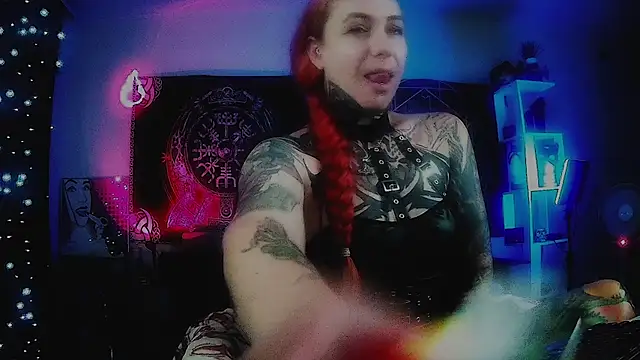 miss jenna lovee online show from June 24, 12:31 am