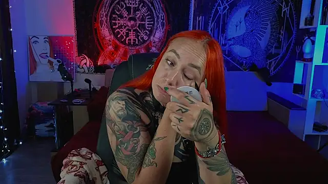 miss jenna lovee online show from July 15, 1:00 am