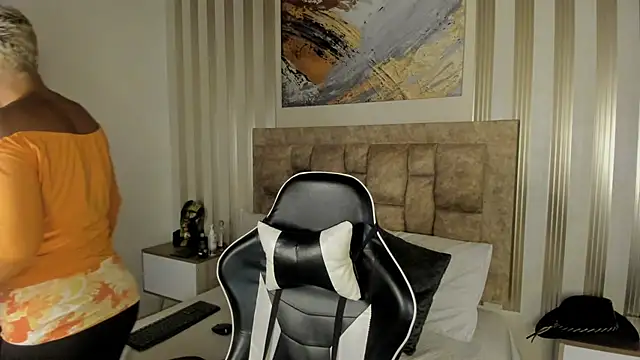 summer night  online show from December 3, 12:03 pm