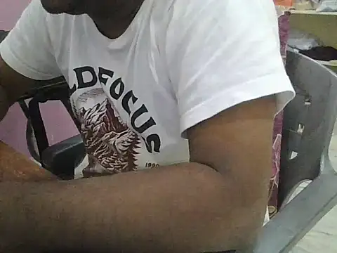 Snapshot of ITGuyhyd chatting on October 30, 8:49 am ITGuyhyd online show from October 30, 8:49 am