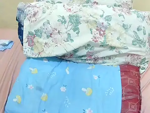 just lela online show from December 23, 9:18 am