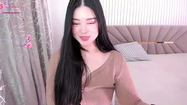 Snapshot of tenderlybaee chatting on December 15, 11:34 am tenderlybaee online show from December 15, 11:34 am