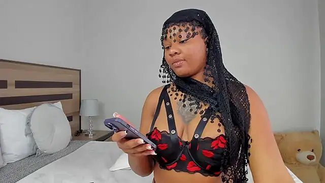 Renee-18 online show from July 5, 8:54 am
