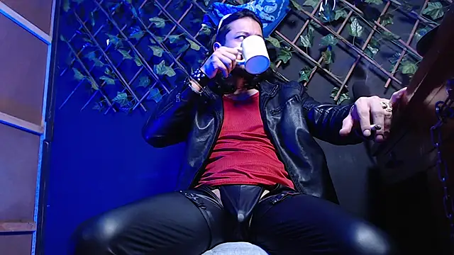 Dicaprioo  online show from December 5, 4:21 am