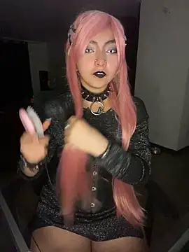 Snapshot of _Gothiccbitch_ chatting on September 26, 7:23 am  Gothiccbitch  online show from September 26, 7:23 am