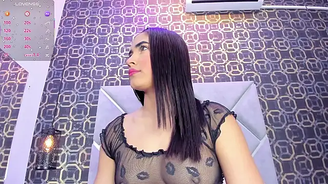 CherryBlossom23 online show from January 17, 1:43 am