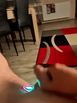 Szeltolo001 online show from March 21, 11:08 pm